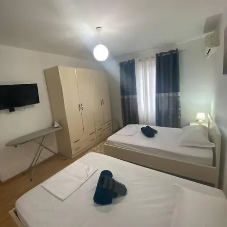 Cozy * Tirana